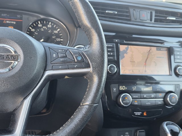 Used 2019 Nissan Rogue SL FWD image 25