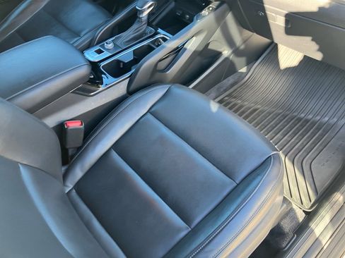 Used 2023 Kia Telluride S image 31