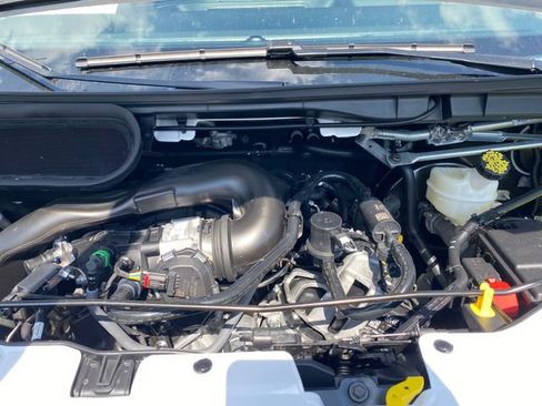 New 2025 Ford Transit 250 148 Medium Roof image 13