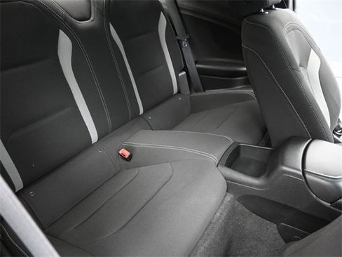 Used 2018 Chevrolet Camaro LT w/ Technology Package image 10