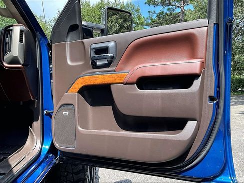 Used 2019 Chevrolet Silverado 3500 High Country w/ Duramax Plus Package AWD/4WD image 29