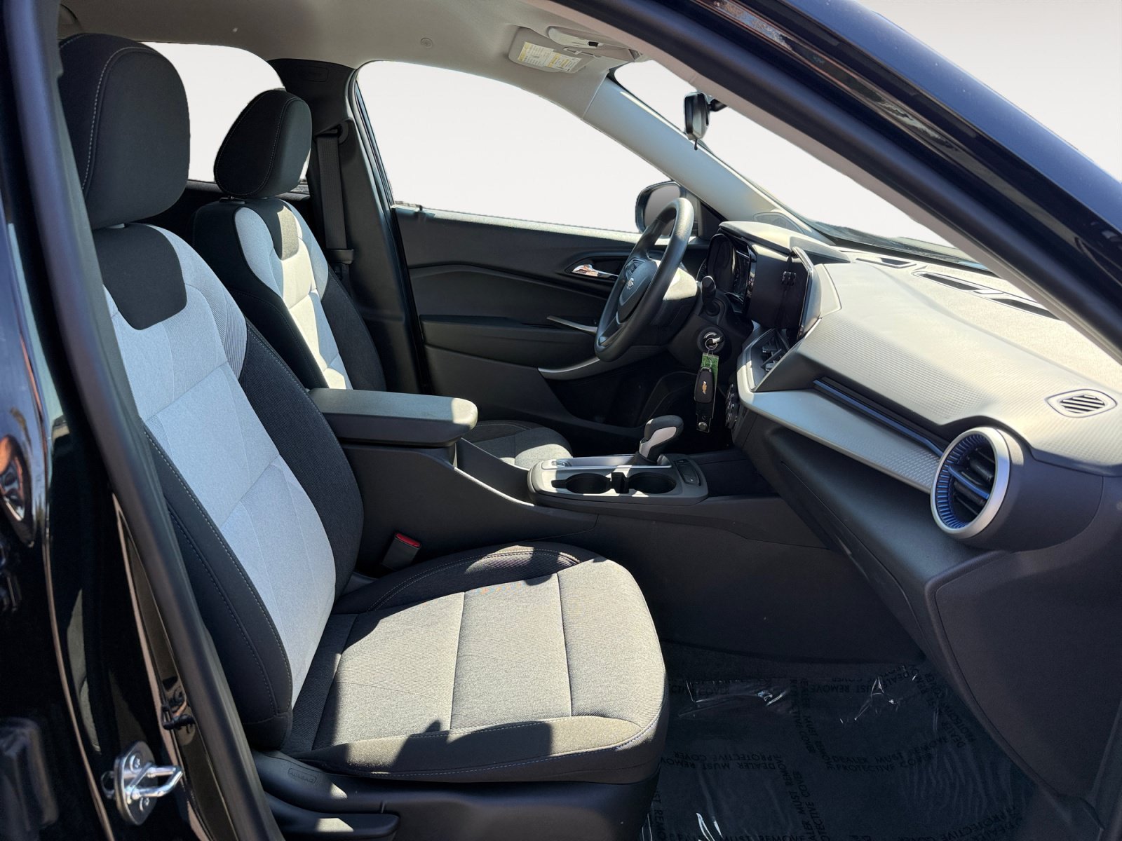 Used 2024 Chevrolet Trax LS FWD image 19