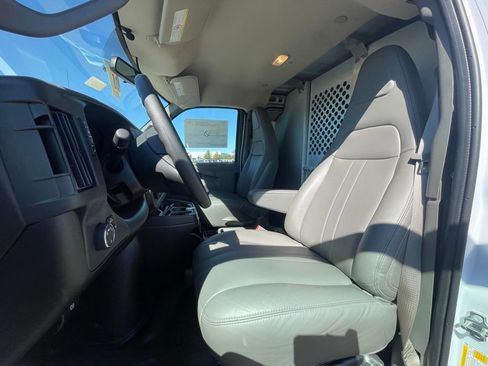 New 2025 GMC Savana 2500 w/ Driver Convenience Package image 9