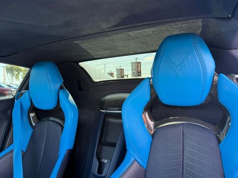 Used 2022 Chevrolet Corvette Stingray Premium Conv w/ Z51 Performance Package image 24