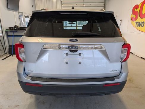 Certified 2022 Ford Explorer XLT AWD/4WD image 4