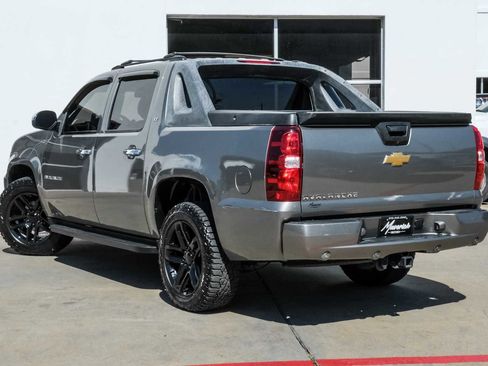Used 2012 Chevrolet Avalanche LT w/ All-Star Edition image 10
