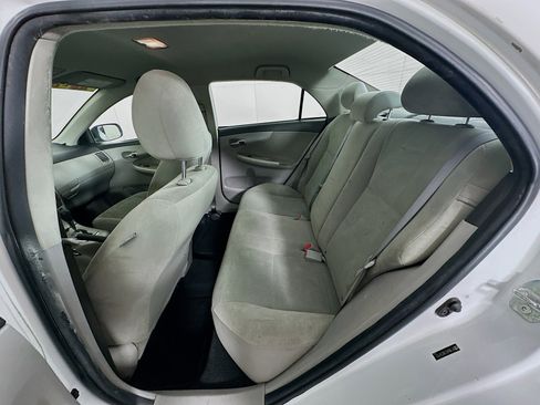 Used 2011 Toyota Corolla LE image 24