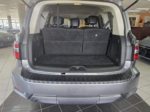 Used 2022 Nissan Armada SV RWD image 40