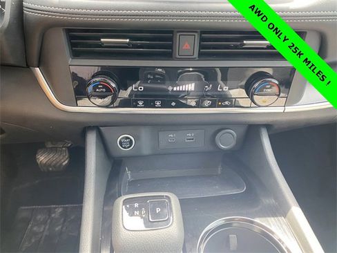 Used 2023 Nissan Rogue SV image 21