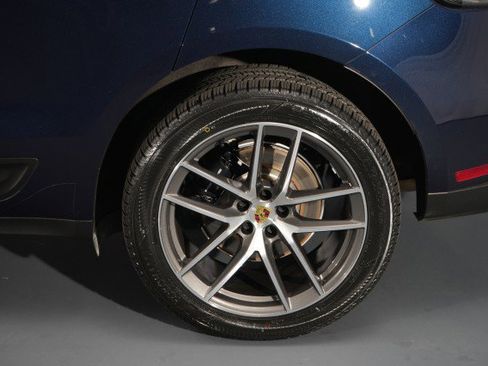 Used 2022 Porsche Macan AWD/4WD image 58