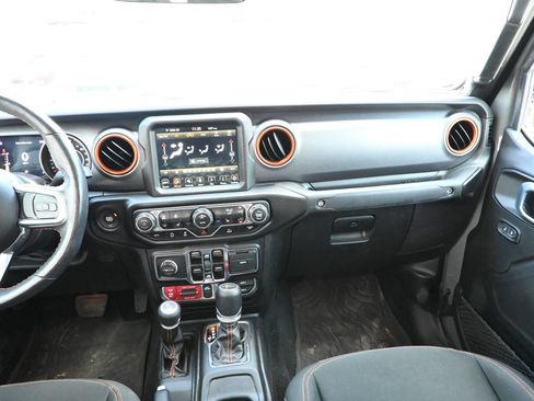 Used 2022 Jeep Gladiator Mojave w/ Cold Weather Group AWD/4WD image 20