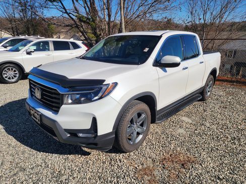 Used 2023 Honda Ridgeline RTL-E image 3
