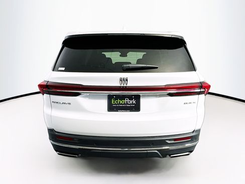 Used 2025 Buick Enclave Preferred image 7