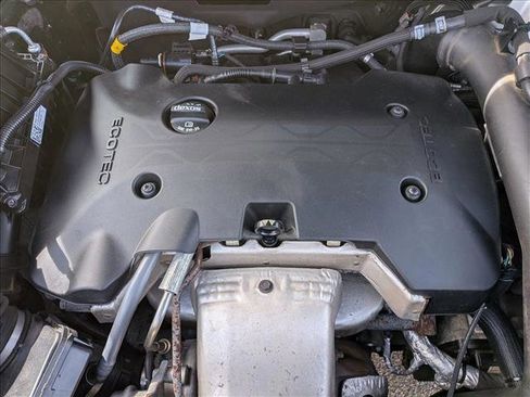 Used 2020 Chevrolet Equinox LT image 24