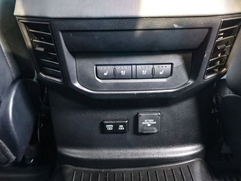 Used 2025 Toyota Tundra Platinum image 19