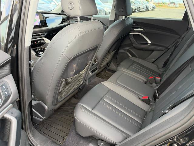 Used 2025 Audi Q5 Premium Plus w/ Premium Plus AWD/4WD image 6