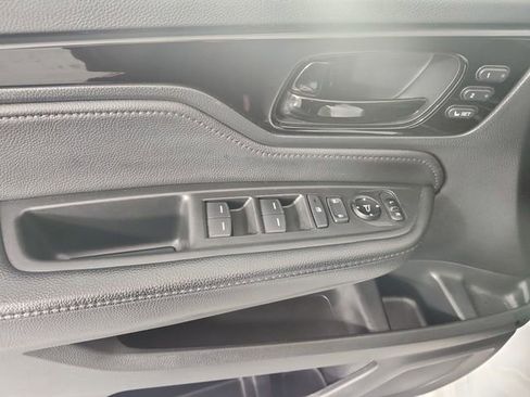 Certified 2022 Honda Odyssey Touring image 22