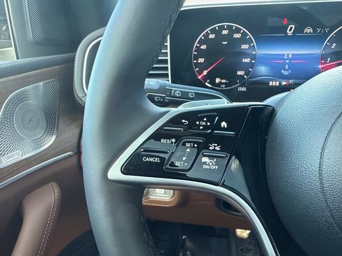 New 2026 Mercedes-Benz GLE 580 4MATIC image 32