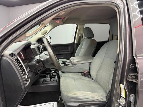 Used 2014 RAM 3500 Tradesman w/ Chrome Appearance Group AWD/4WD image 8