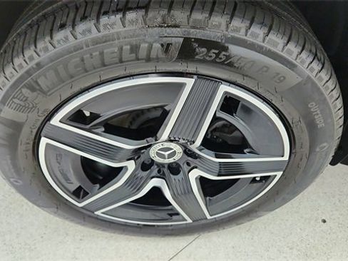 Used 2024 Mercedes-Benz GLC 300 4MATIC w/ AMG Line image 58