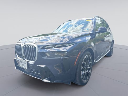 Used 2023 BMW X7 xDrive40i w/ Executive Package AWD/4WD image 5