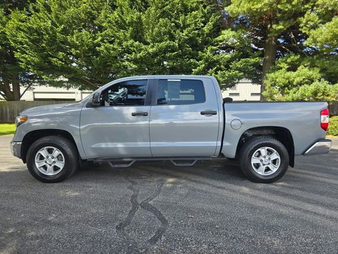 Used 2019 Toyota Tundra SR5 w/ SR5 Upgrade Package image 3