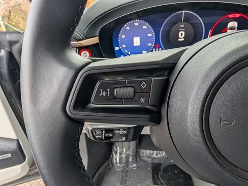 Used 2024 Porsche Macan 4 Electric image 17