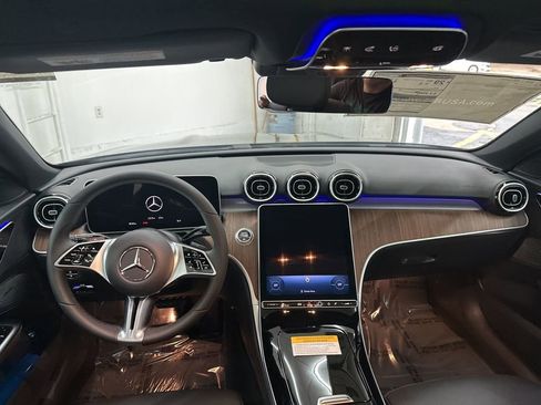 Used 2025 Mercedes-Benz C 300 Sedan image 20