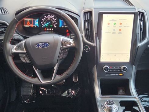 Used 2022 Ford Edge ST-Line image 24