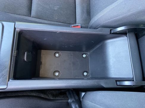 Used 2025 Toyota Camry LE image 40