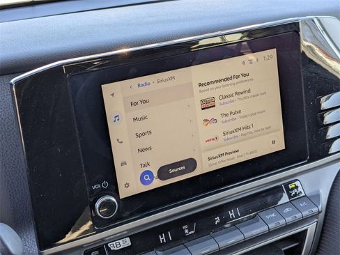 Used 2025 Toyota Camry SE image 22