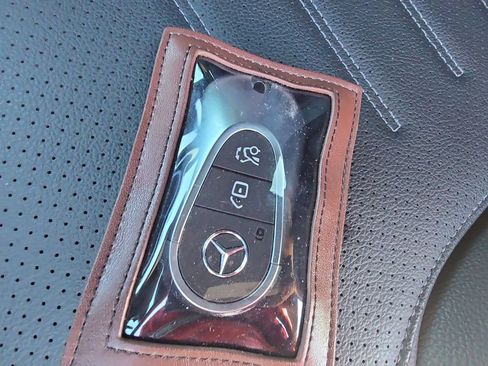 Certified 2025 Mercedes-Benz GLC 300 GLC 300 image 38