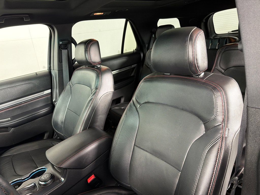 Used 2017 Ford Explorer Sport w/ Equipment Group 401A AWD/4WD image 13
