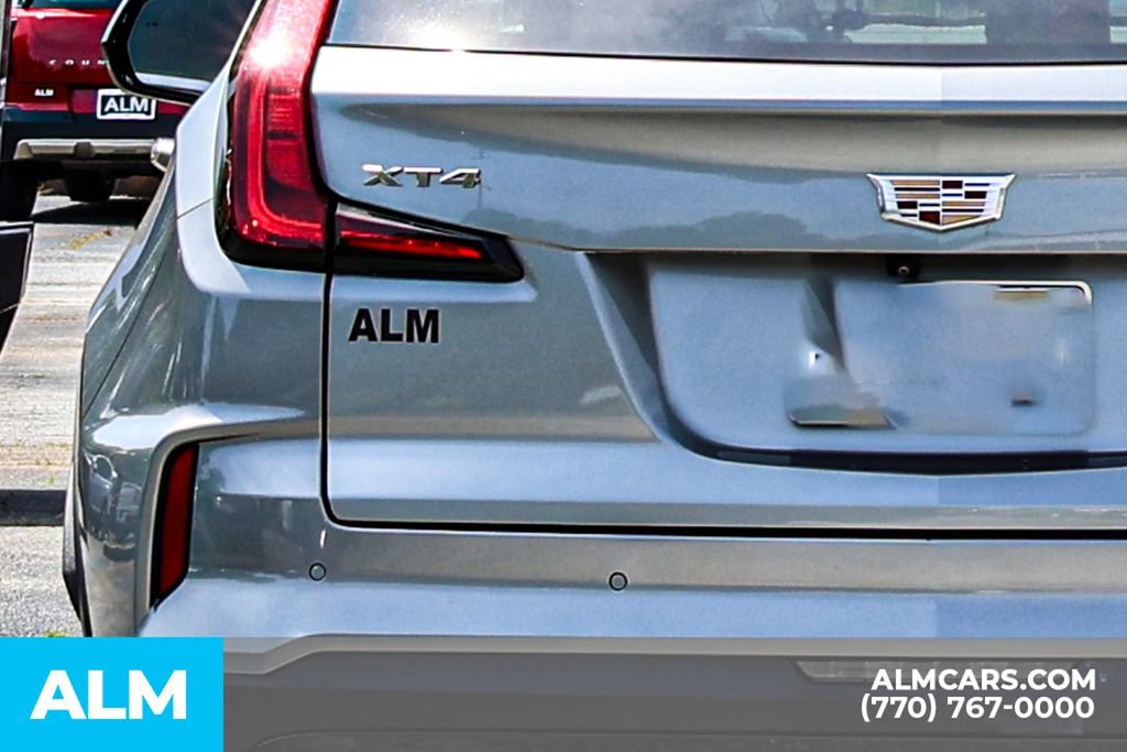 Used 2024 Cadillac XT4 Premium Luxury FWD image 12
