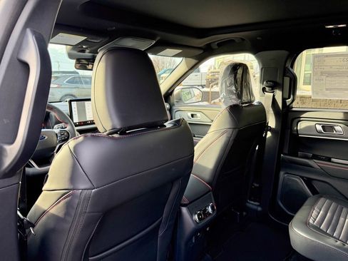 Used 2021 Ford F350 Lariat w/ Chrome Package image 13