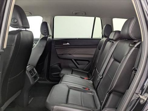 Used 2023 Volkswagen Atlas SE AWD/4WD image 16