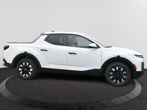 Used 2025 Hyundai Santa Cruz SE image 8