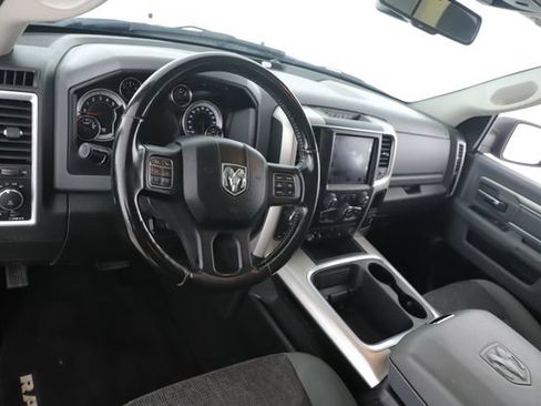 Used 2019 RAM 1500 Classic SLT w/ Black Appearance Group AWD/4WD image 17