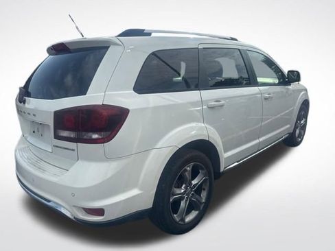 Used 2017 Dodge Journey Crossroad w/ Popular Equipment Group FWD image 6