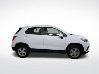 Used 2017 Chevrolet Trax LS AWD/4WD video 2