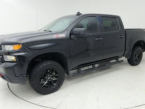 Used 2021 Chevrolet Silverado 1500 Custom Trail Boss AWD/4WD image 3