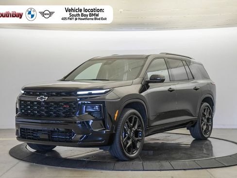 Used 2024 Chevrolet Traverse RS w/ LPO, Cargo Package FWD image 1