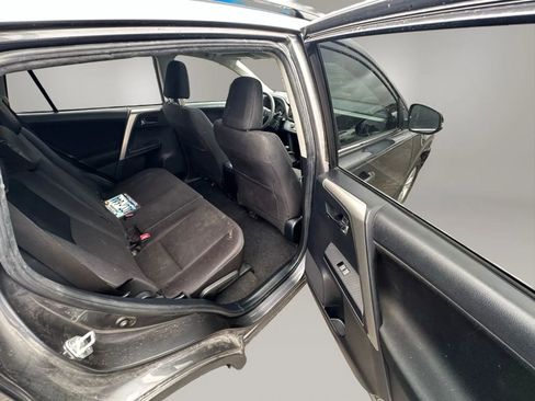 Used 2014 Toyota RAV4 XLE image 13