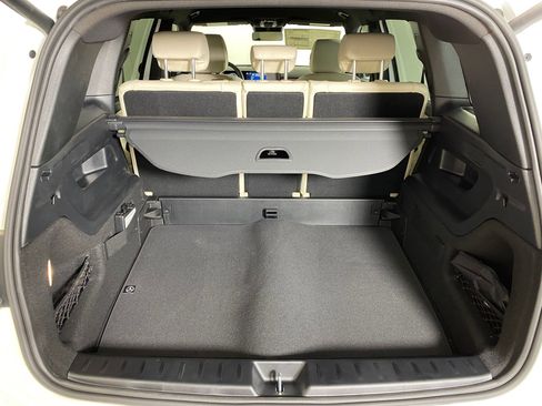 New 2025 Mercedes-Benz GLB 250 4MATIC image 28