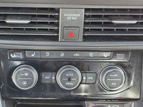 Used 2024 Volkswagen Jetta GLI Autobahn image 21