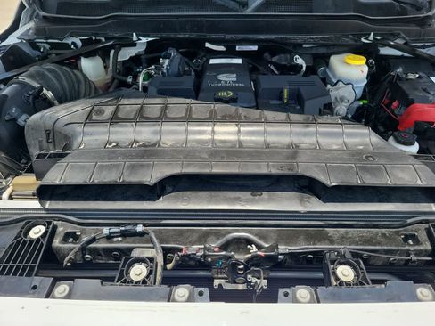 Used 2023 RAM 2500 Limited AWD/4WD image 17