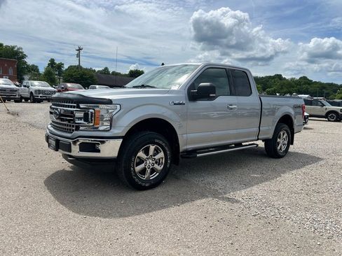 Used 2020 Ford F150 XLT w/ Equipment Group 302A Luxury AWD/4WD image 4