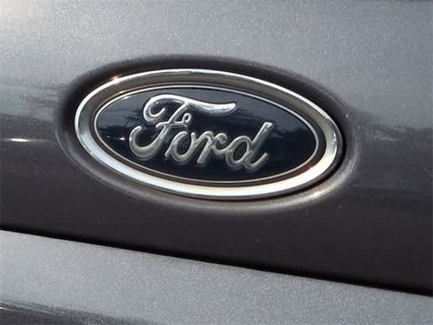 Used 2020 Ford EcoSport SE w/ SE Convenience Package image 12