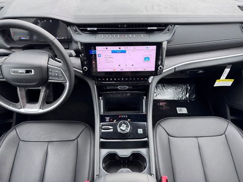 New 2026 Jeep Grand Cherokee L Limited AWD/4WD image 11