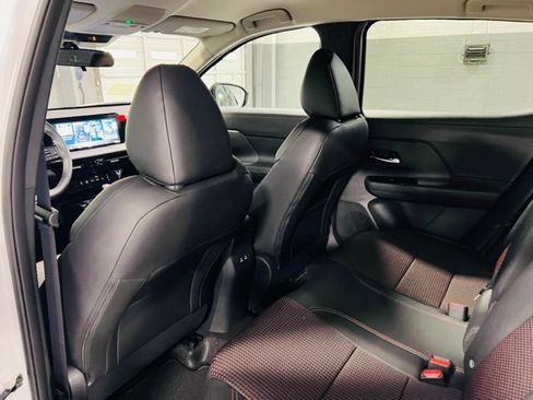 New 2026 Nissan Kicks SR FWD image 25